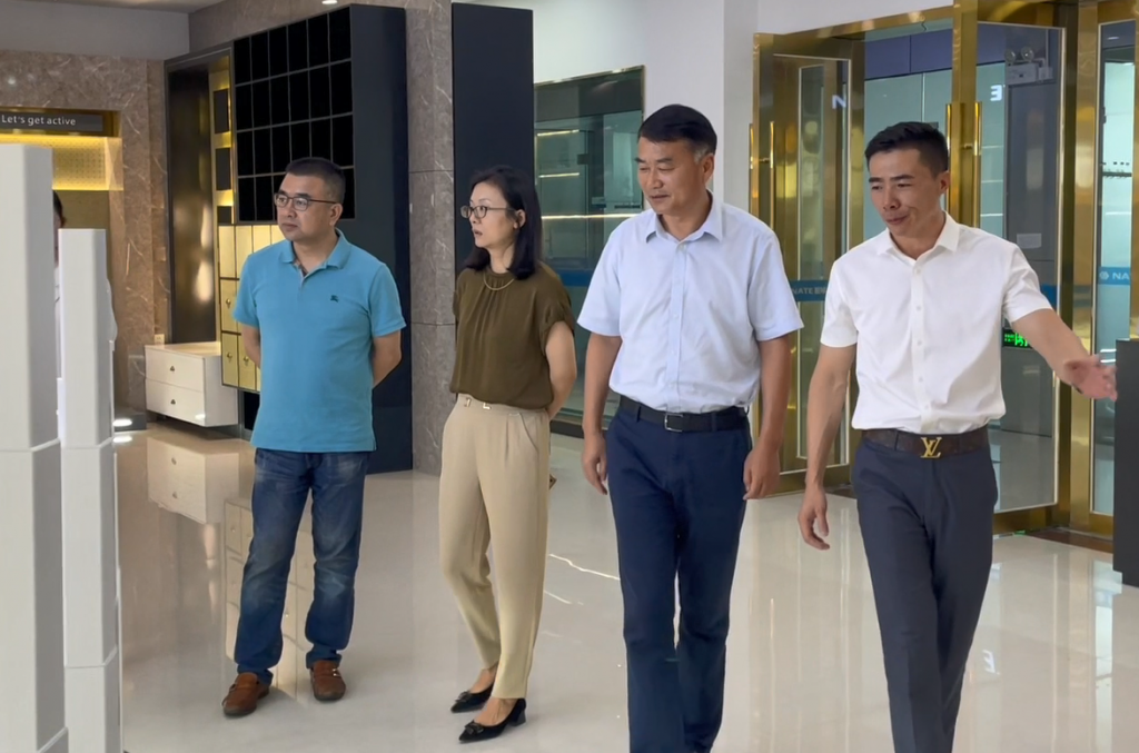 浙江省、紹興市貿促會和嵊州市商務局一行蒞臨耐特驅動調研指導